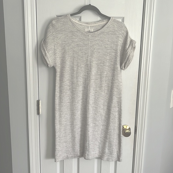 Light grey dress - Picture 1 of 1